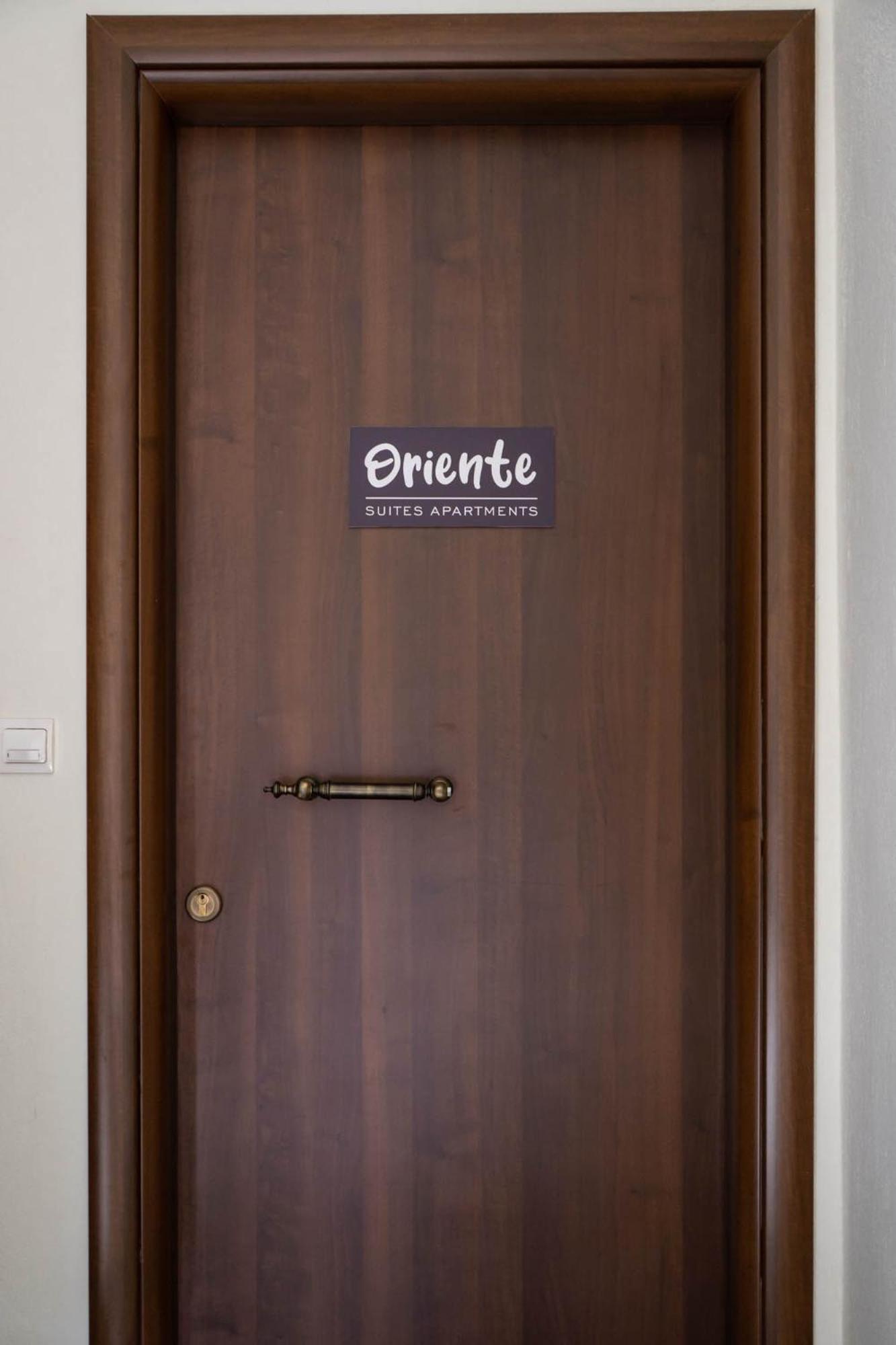 Oriente Suite Apartment 칼람파카 외부 사진